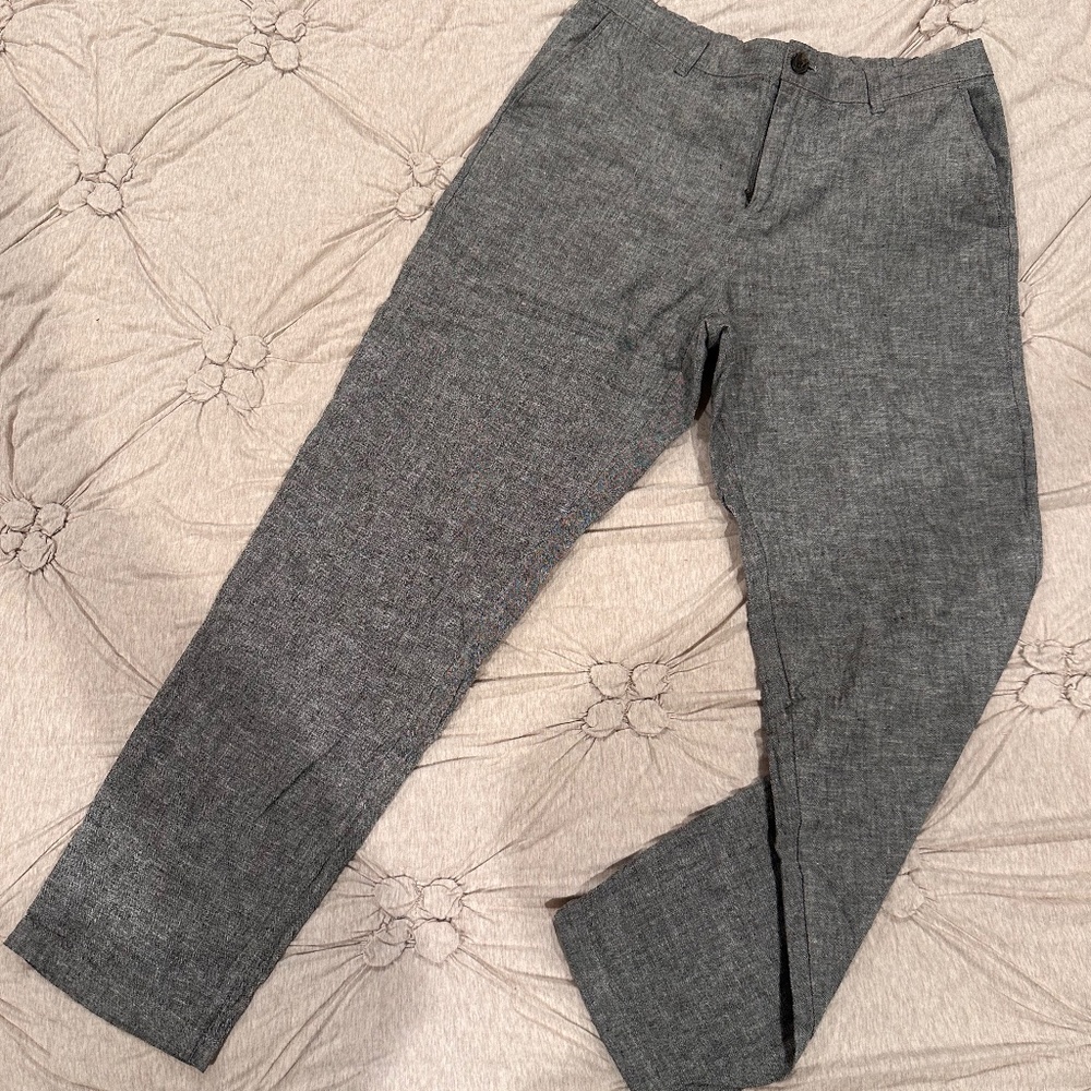 Uniqlo linen drawstring pants.
